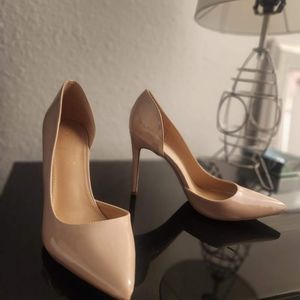 Beige/Tan/Nude Glossy Heels